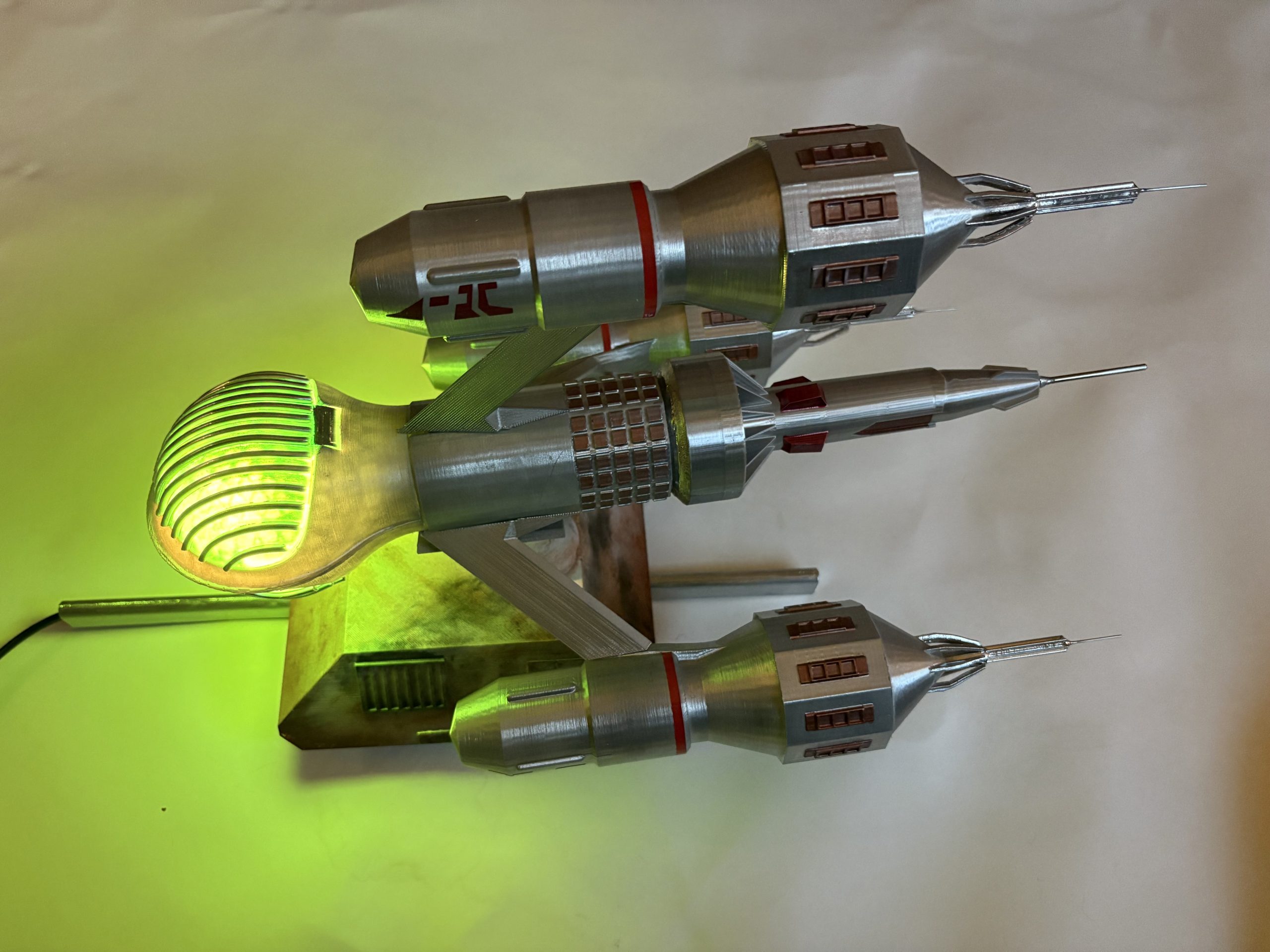 Blake’s 7 The Liberator/The Obsidian lamp - Image 15