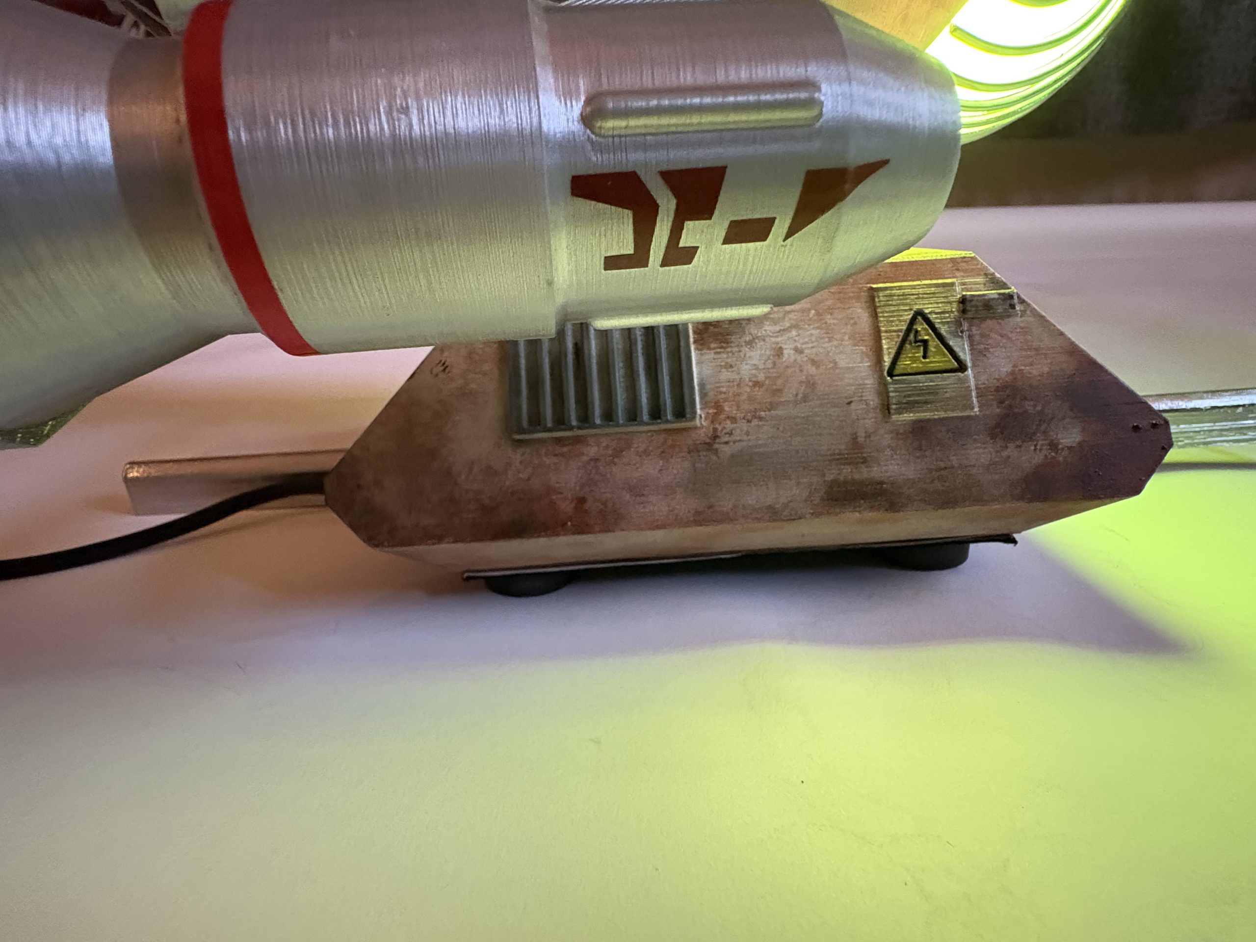 Blake’s 7 The Liberator/The Obsidian lamp - Image 13