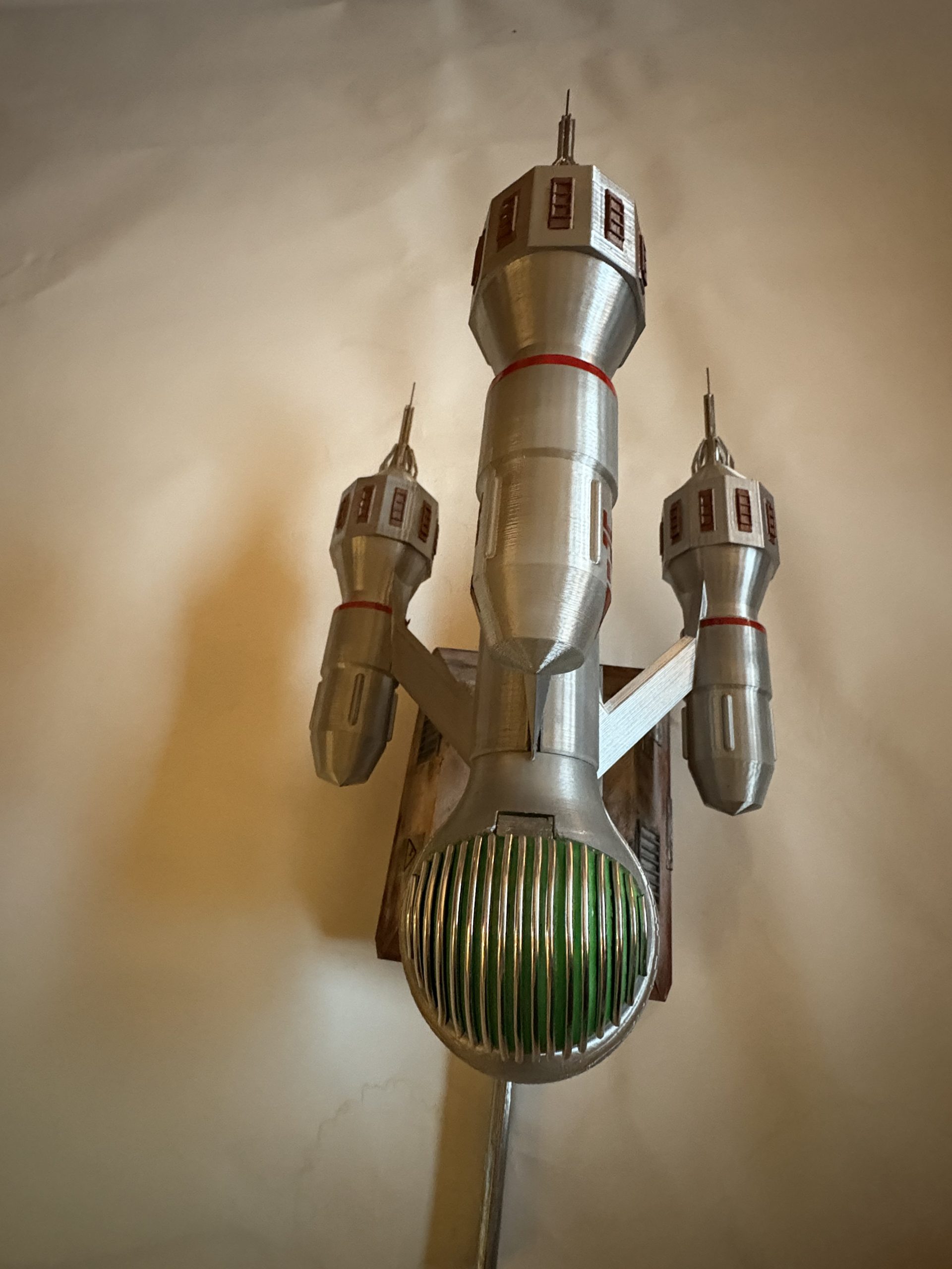 Blake’s 7 The Liberator/The Obsidian lamp - Image 5