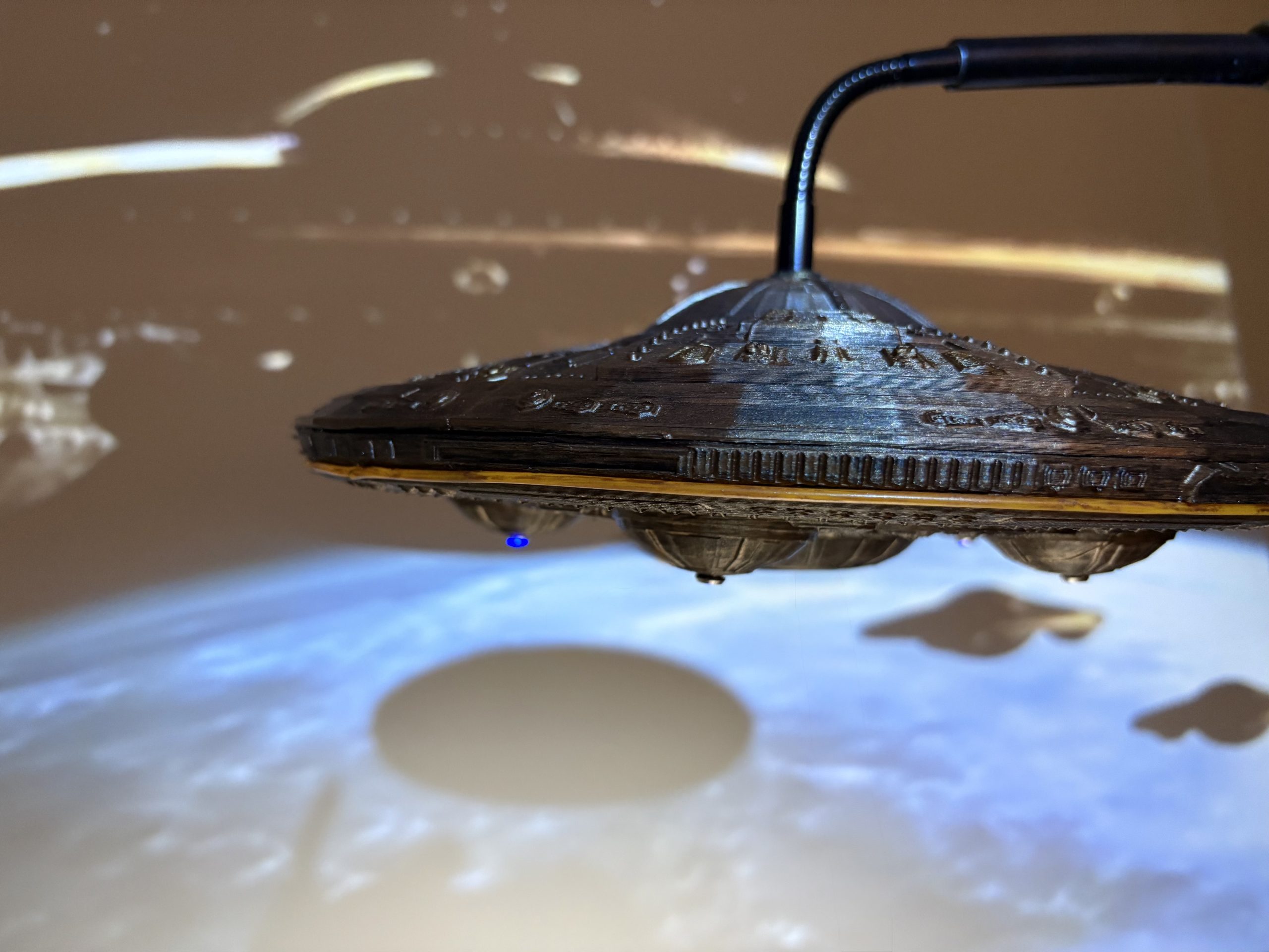 Doctor Who Dalek Mothership desktop lamp - Image 11